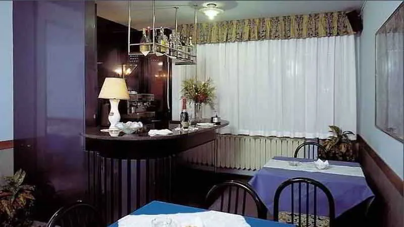 Hotel Airmotel ميستر 3*,