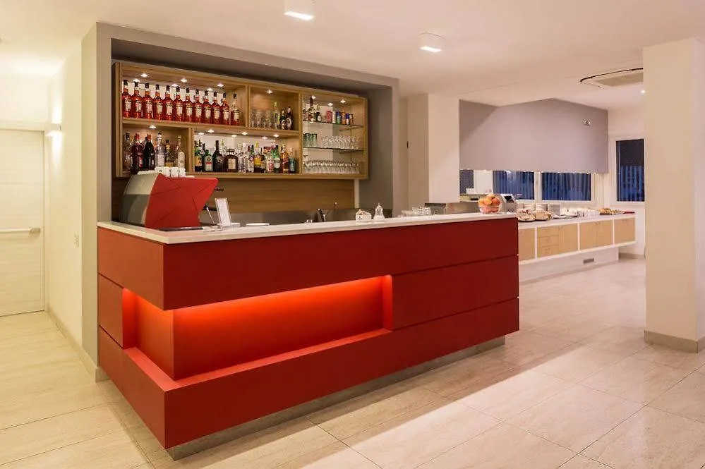 Hotel Airmotel ميستر 3*,